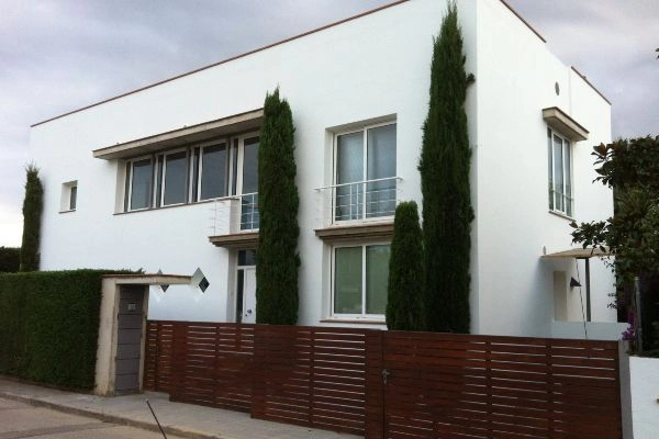 Pintores de fachadas en Pamplona y Navarra
